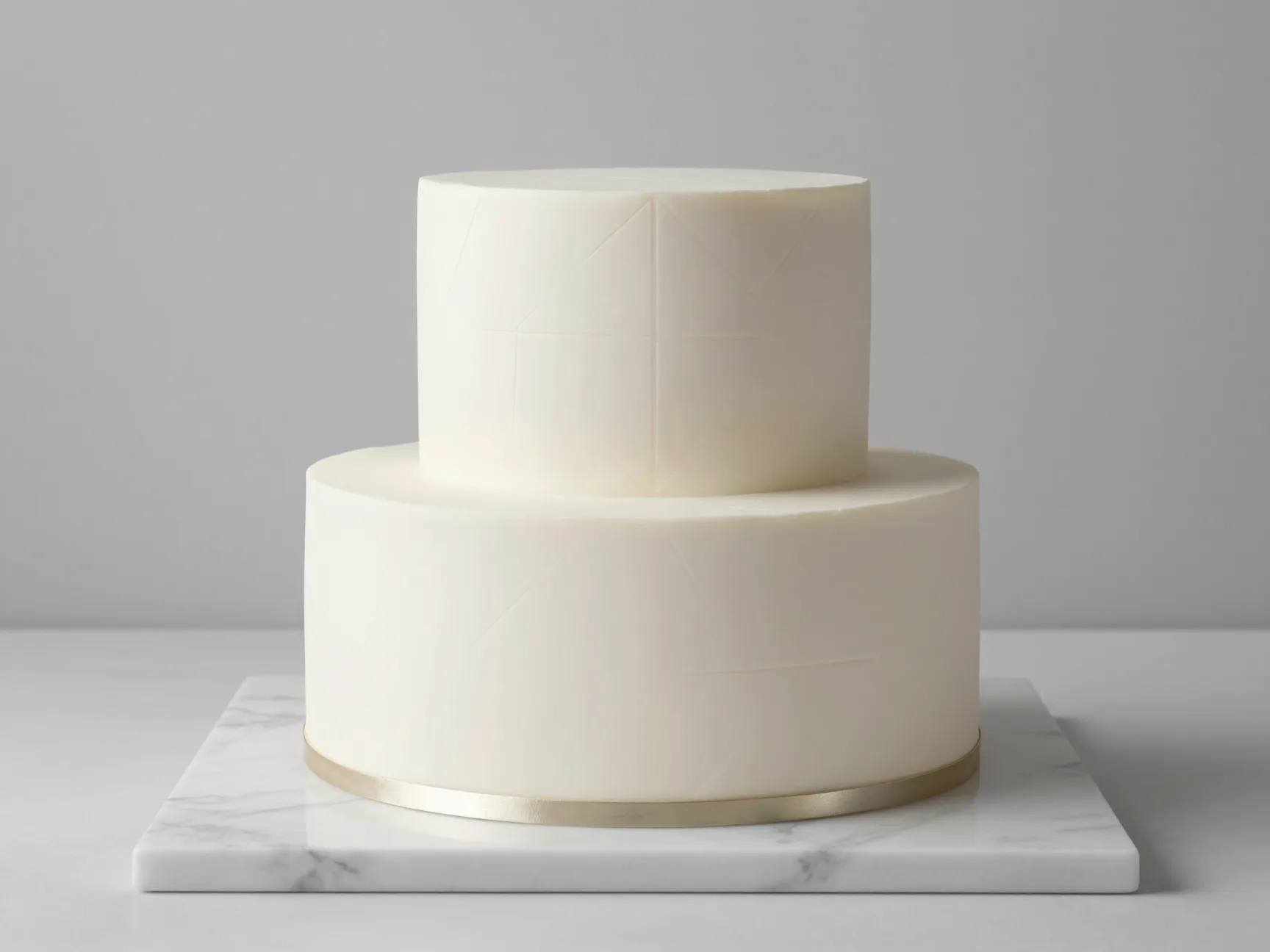 Minimalist geometric single tier cake with smooth fondant and etched pattern