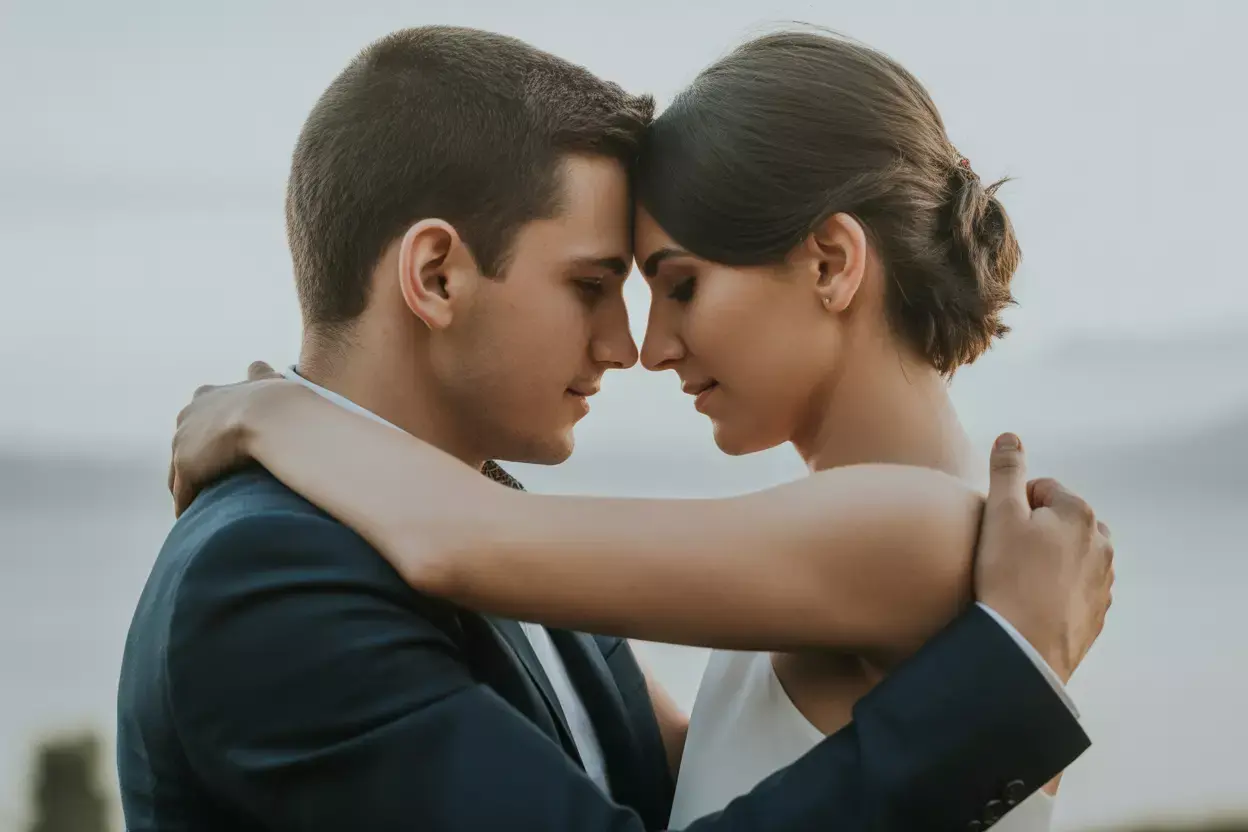 Read more about the article 8 Wedding Photography Poses That Flatter Every Couple