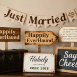 6 Must-Have Props for a Perfectly Nostalgic Wedding Photo Booth Vintage