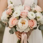 7 Classy Wedding Bouquets That Exude Sophistication and Style