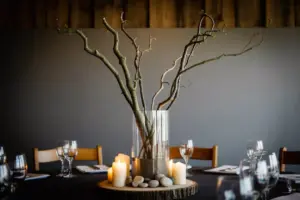 Read more about the article 8 Rustic Wedding Reception Centerpieces That Wow Guests on a Budget
