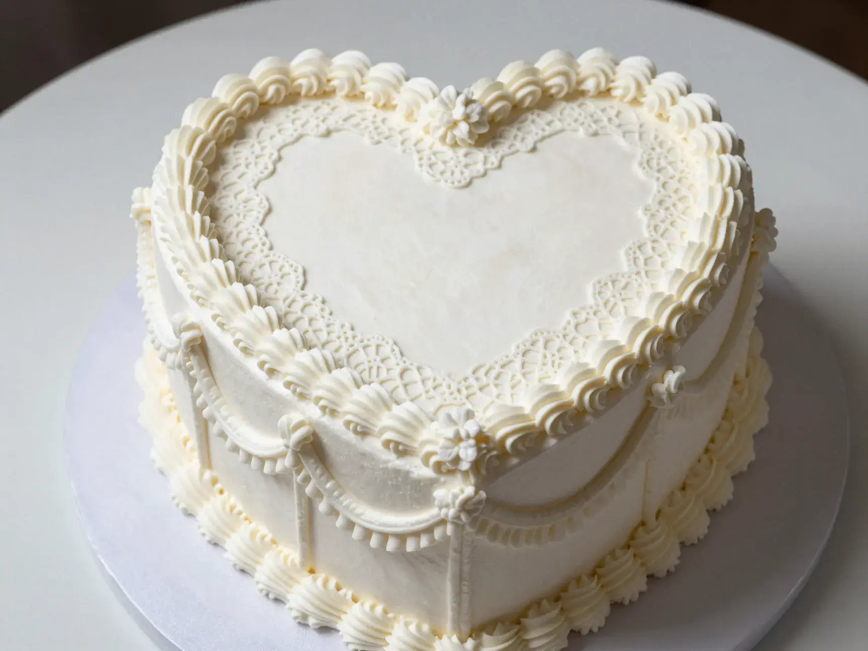 Read more about the article 9 Gorgeous Cake Designs Icing Techniques Every Couple Should See