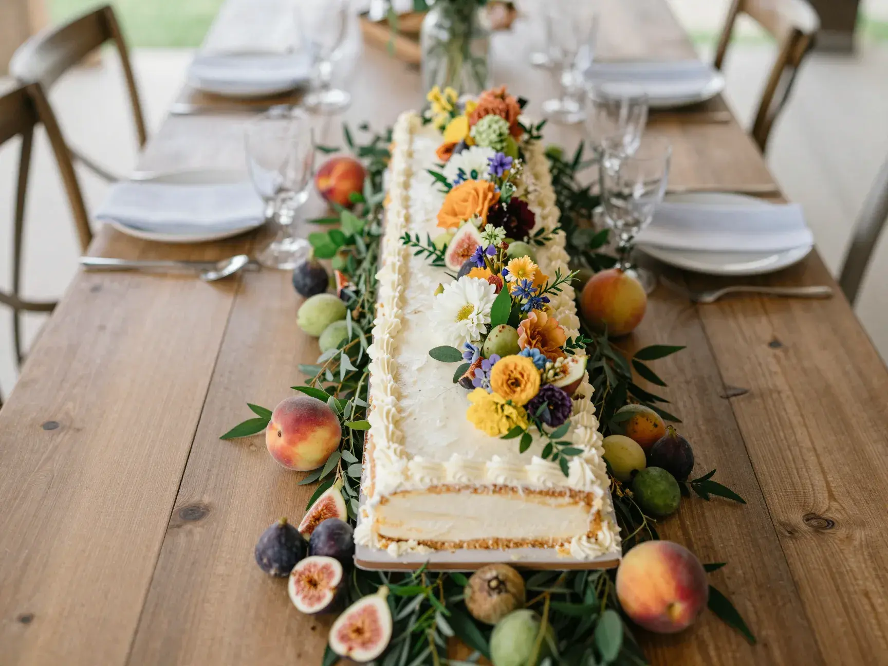 Read more about the article 9 Modern & Classic Ideas for Wedding Cakes You’ll Love