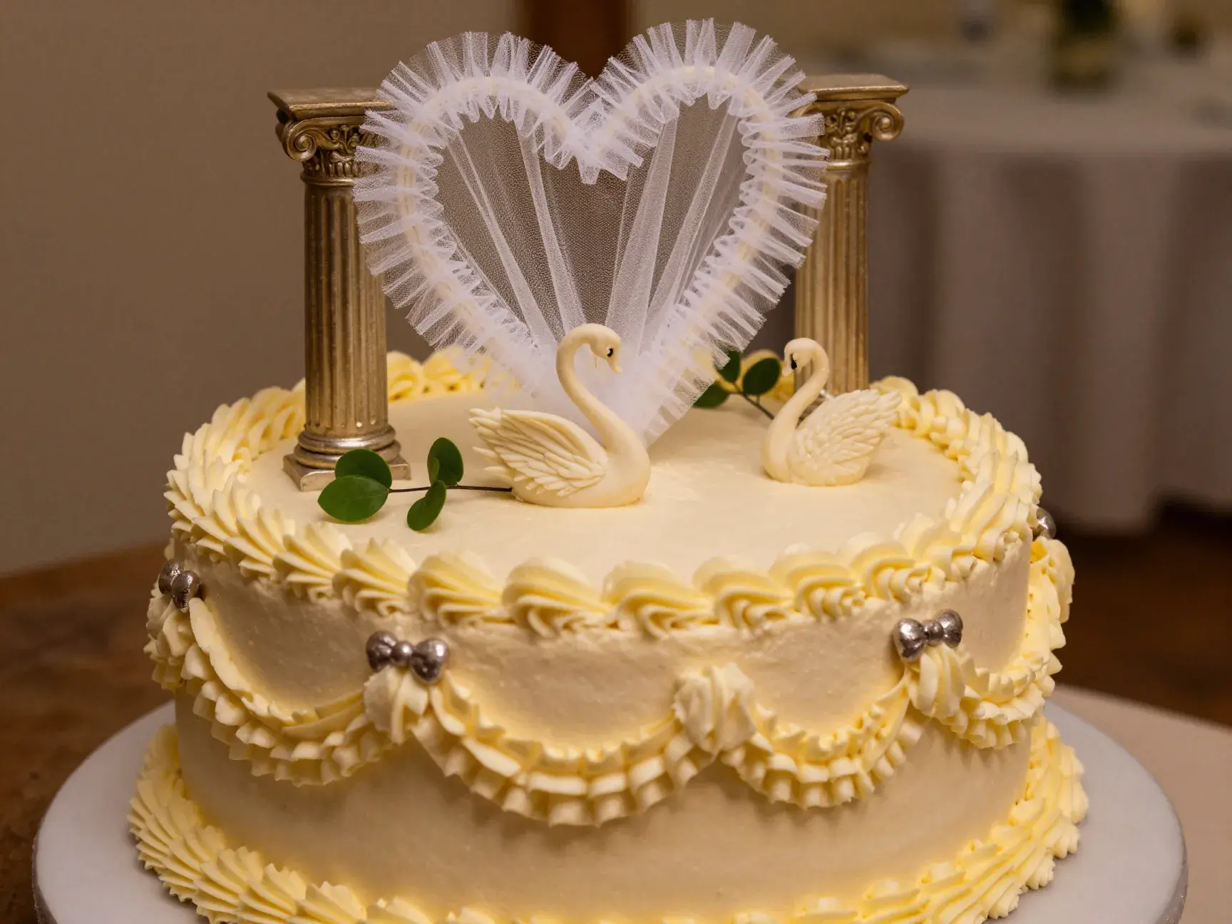 Read more about the article 9 Wedding Cakes Decoration Ideas to Wow Your Guests