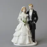 9 Romantic Wedding Cake Topper Ideas That Will Make You Swoon
